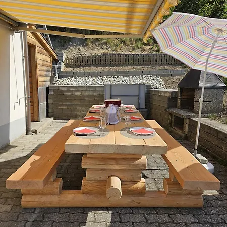 シャレー Chez Aless オヴロナ
